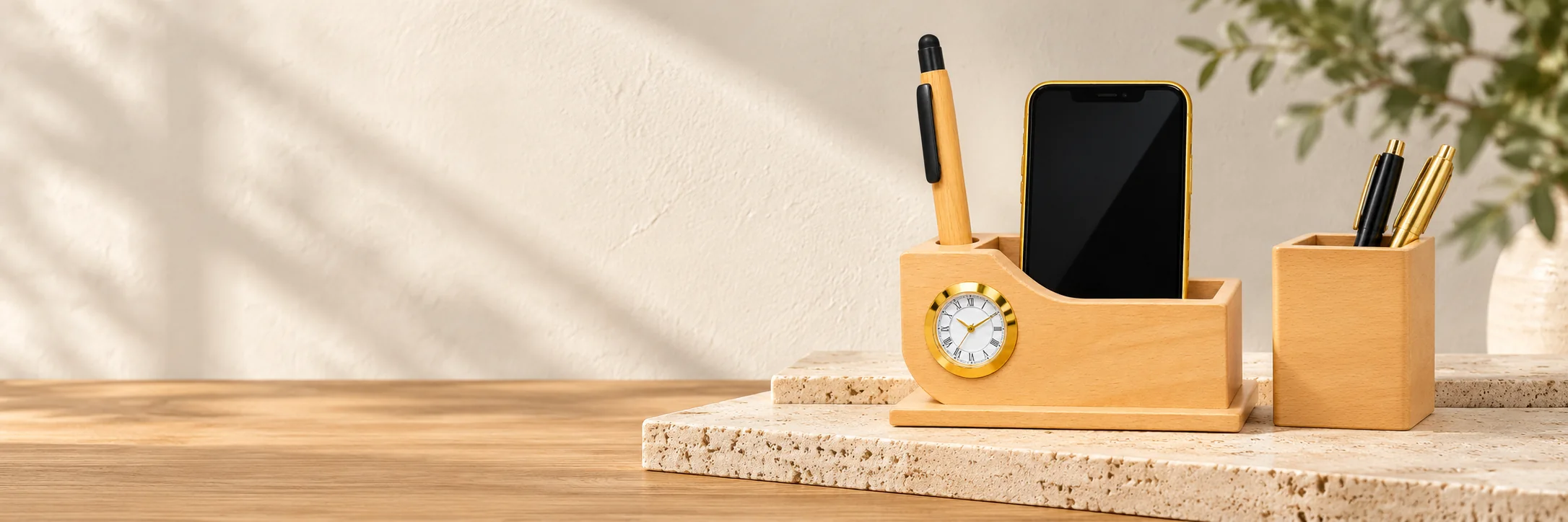Wooden Pen Stand — product showcase